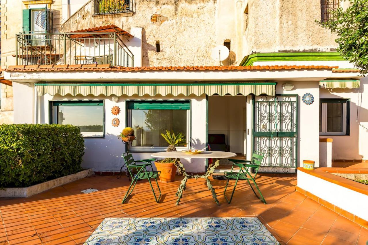 Villa Paola - Hidden Panoramic Garden And Terraces By Napoliapartments Luaran gambar