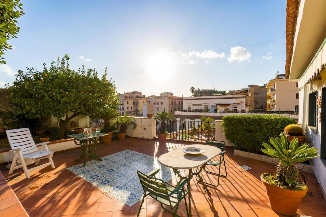 Villa Paola - Hidden Panoramic Garden And Terraces By Napoliapartments Luaran gambar