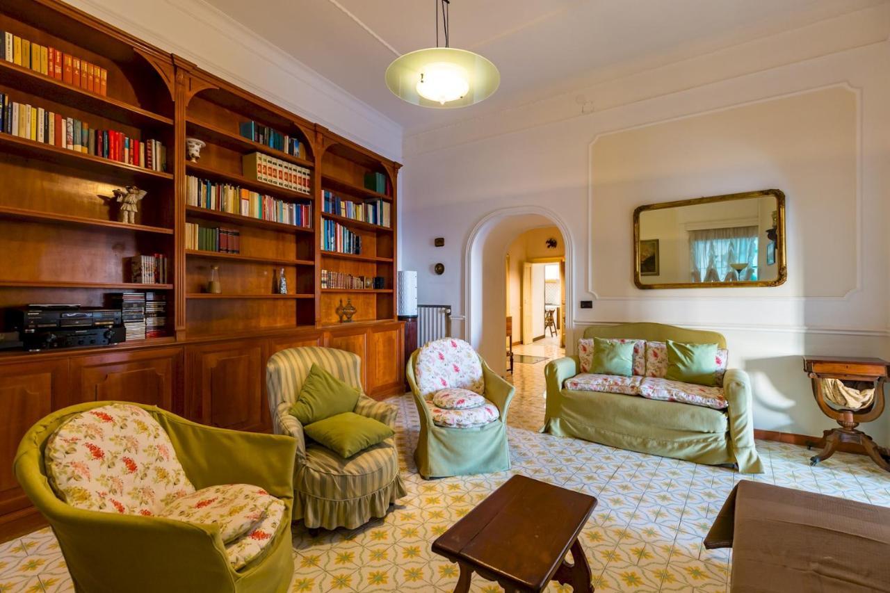 Villa Paola - Hidden Panoramic Garden And Terraces By Napoliapartments Luaran gambar
