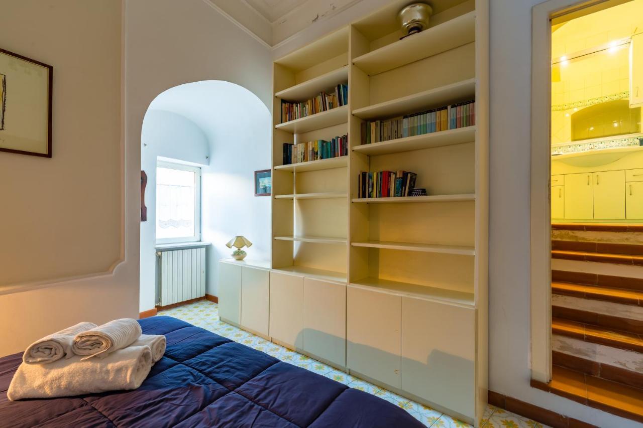 Villa Paola - Hidden Panoramic Garden And Terraces By Napoliapartments Luaran gambar